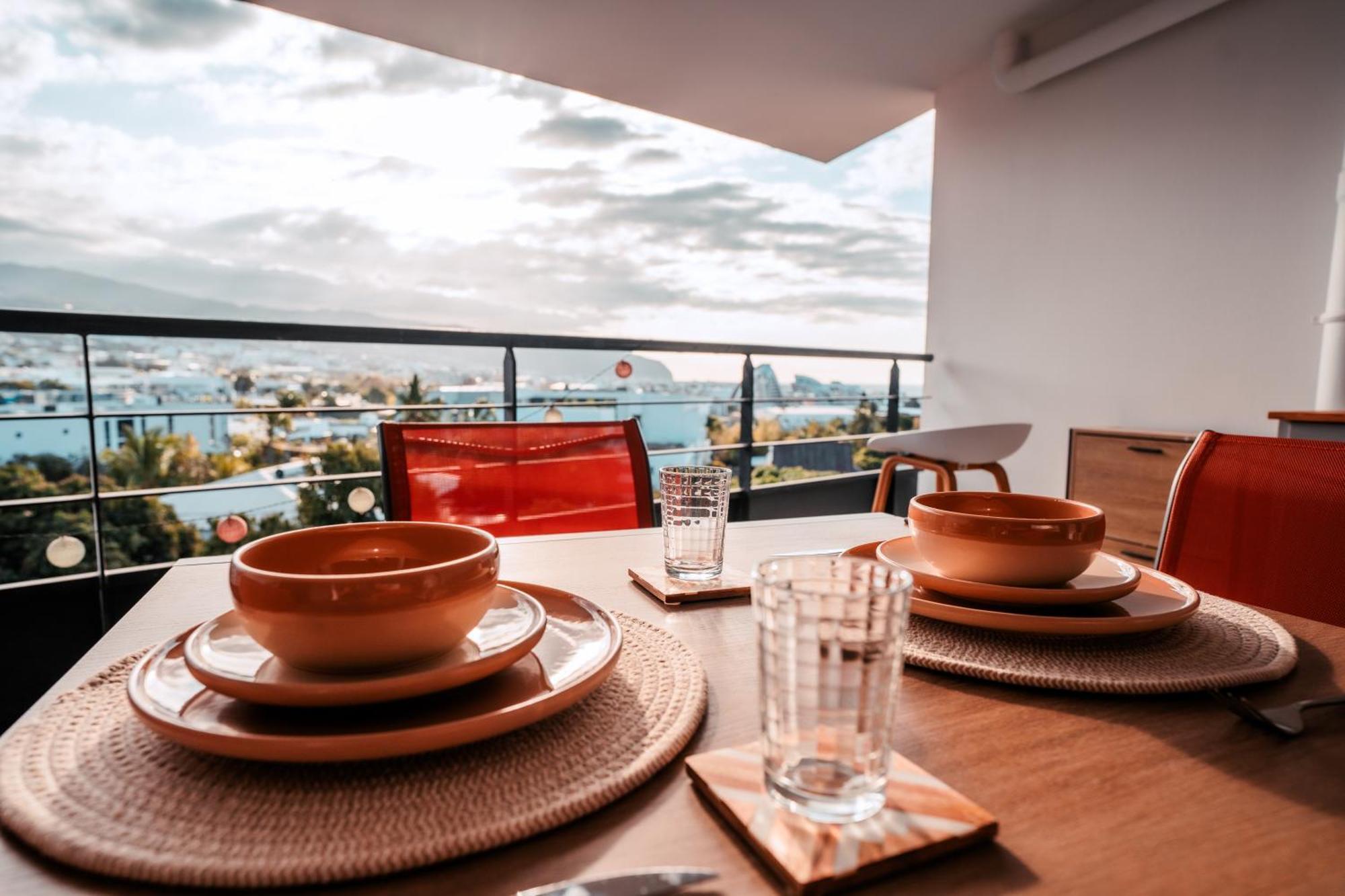 Appartement Moderne Et Elegant Сен Дьони Екстериор снимка